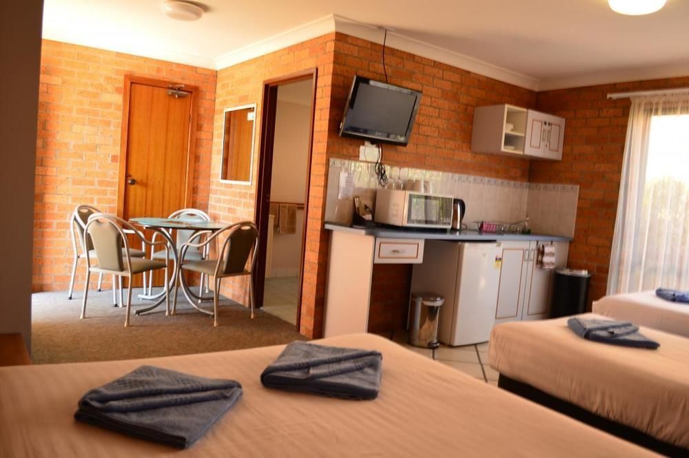 Port O'Call Motel Порт-Маккуори Экстерьер фото